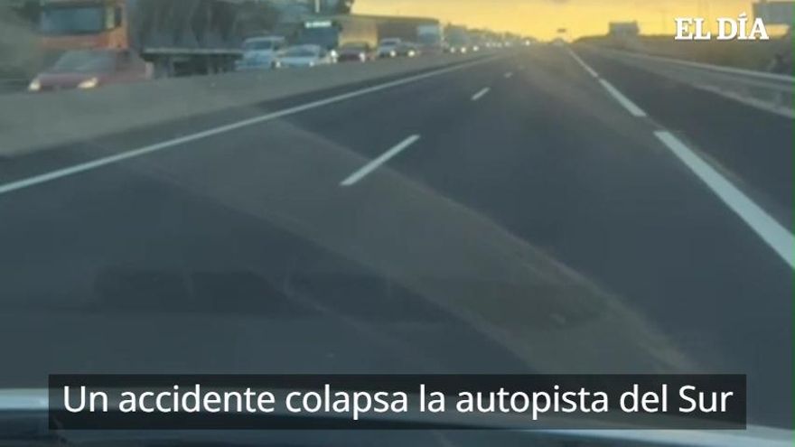Atasco en la autopista del Sur de Tenerife