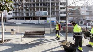 Una imagen de un edificio en obras de la avenida de Barcelona de Terrassa.