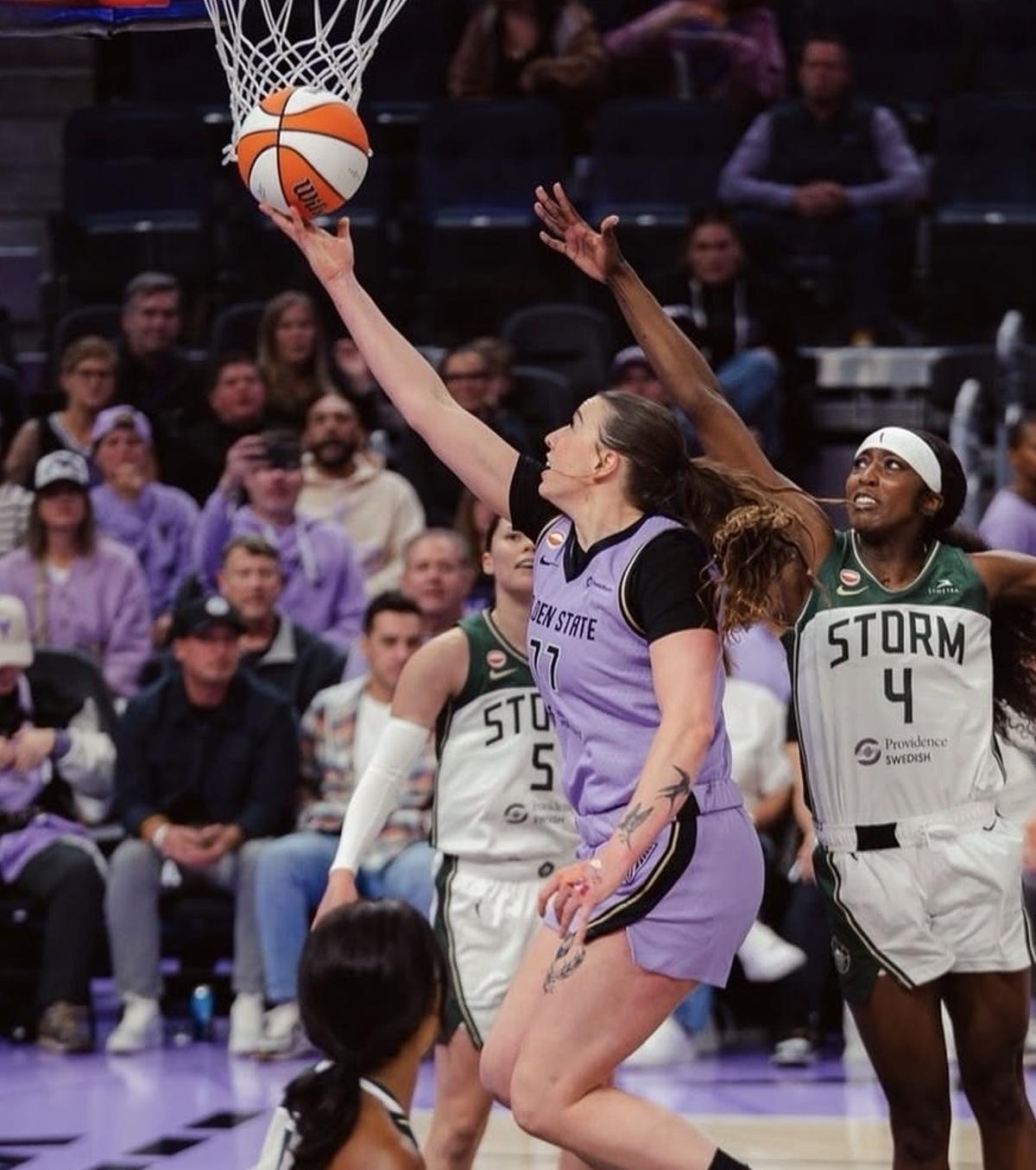 Marta Suárez, en su debut con las Golden State Valkyries.