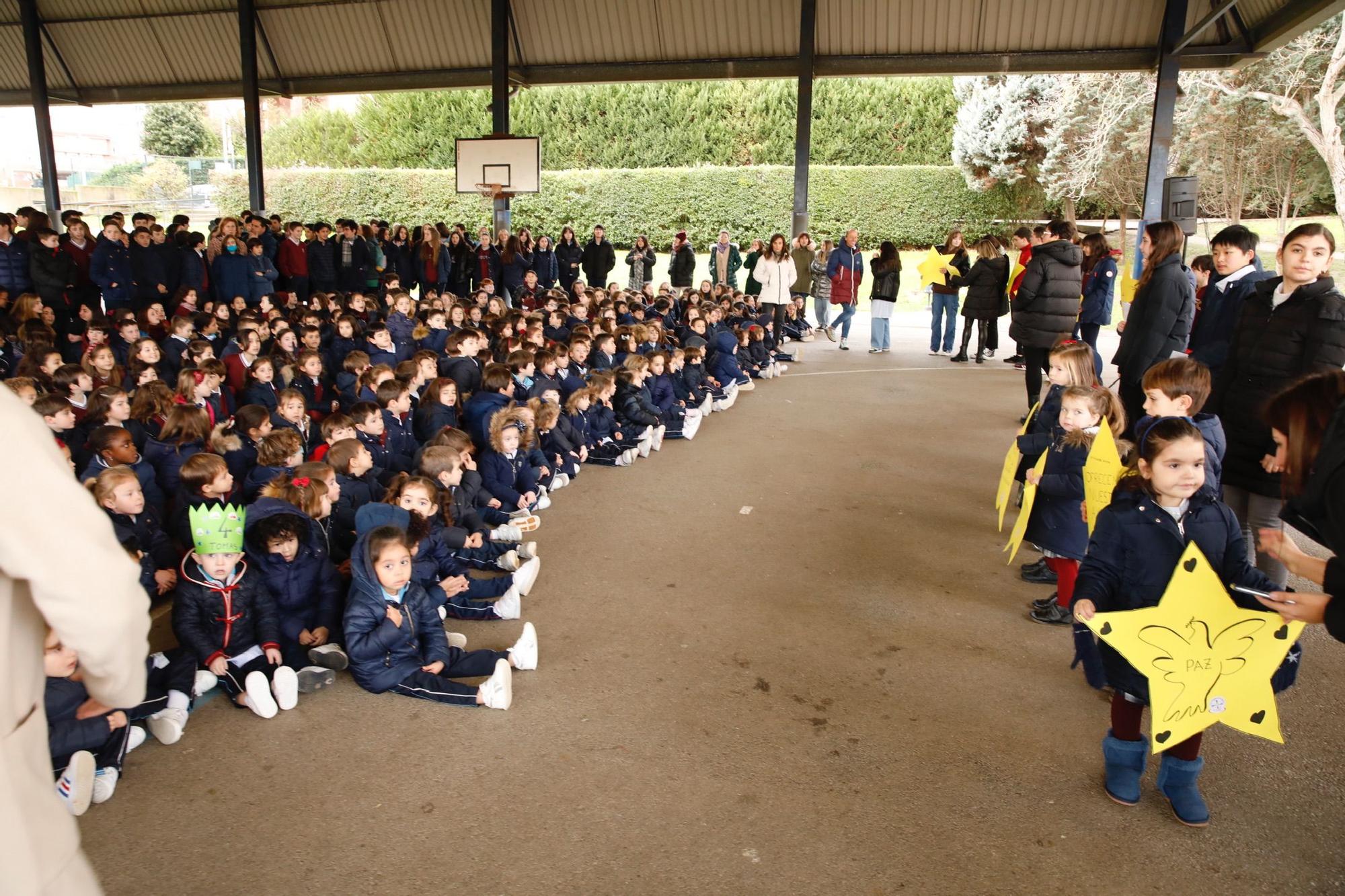 Celebración del Día de la Paz en el colegio Virgen Mediadora (Dominicas)