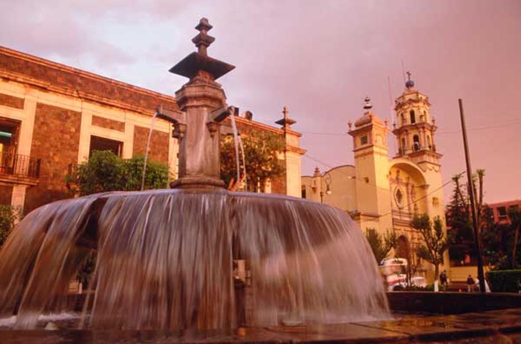 Toluca, la capital del Estado, es un destino seguro para empaparse de la cultura típica