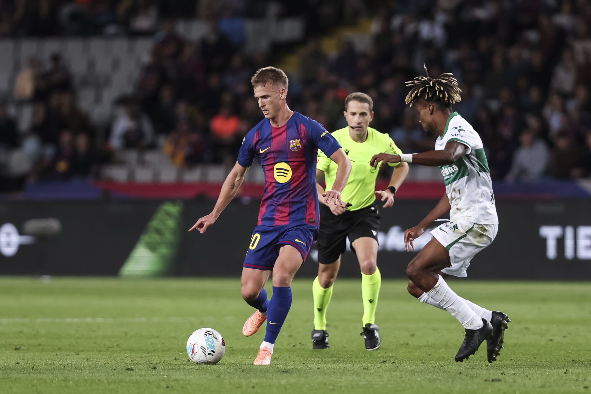Dani Olmo of FC Barcelona in action during the Spanish league, La Liga EA Sports, football match played between FC Barcelona and Elche CF at Estadi Olimpic Lluis Companys on November 02, 2025 in Barcelona, Spain. AFP7 02/11/2025 ONLY FOR USE IN SPAIN. Javier Borrego / AFP7 / Europa Press;2025;SPORT;ZSPORT;SOCCER;ZSOCCER;FC Barcelona v Elche CF - La Liga EA Sports;