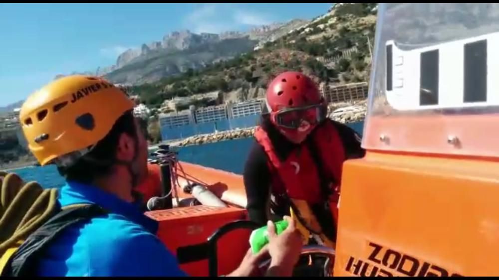 Cinco escaladores rescatados por mar en Calp