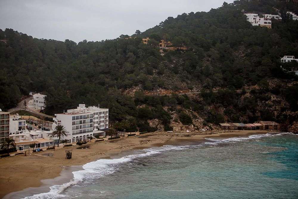 Dispositivo de búsqueda en la Cala Sant Vicent