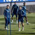 Pablo Insua, en el centro, en un entrenamiento con el Real Zaragoza.