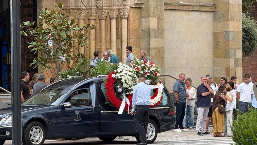 Langreo da su último adiós a Antonio Bernardo Sirgo, exdirector general de Duro Felguera, un "gran hombre" que "miraba por los trabajadores"