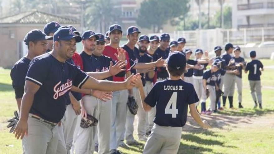 El primer equipo del Spiaggia Gandia debuta  en la competición liguera