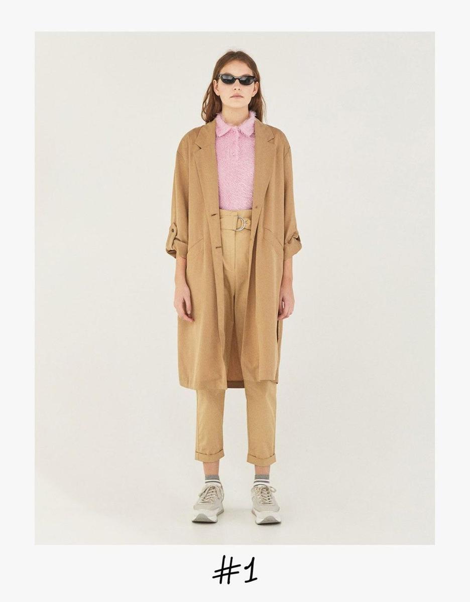 Trench ligero de Bershka. Precio: 35.99 euros