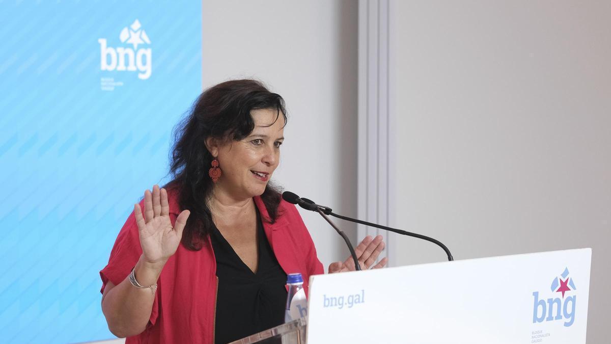 La eurodiputada del BNG Ana Miranda inicia el curso político con una rueda de prensa sobre lo que se juega Galicia en la votación de los fondos europeos del próximo martes en el Parlamento Europeo, este viernes, en la sede BNG en Santiago.