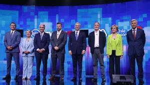 Xile escull entre el camí actual de l’esquerra o un gir radical a la dreta