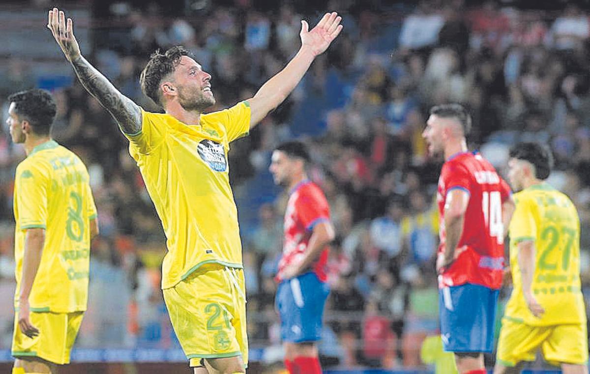 Lugo - Deportivo (0-3) | El Deportivo llegaba a Lugo después de arrancar la temporada empatando en casa, pero la gran actuación en el Anxo Carro hizo creer a todo el mundo que este equipo sería imparable. Barbero abrió la lata, Mella anotó su primer gol y José Ángel lo cerró. Pero el sueño ocultaba otra realidad. La lesión de Yeremay, que terminó siendo de larga duración, fue el inicio de una serie de infortunios que acompañaron al equipo toda la primera vuelta de la liga.