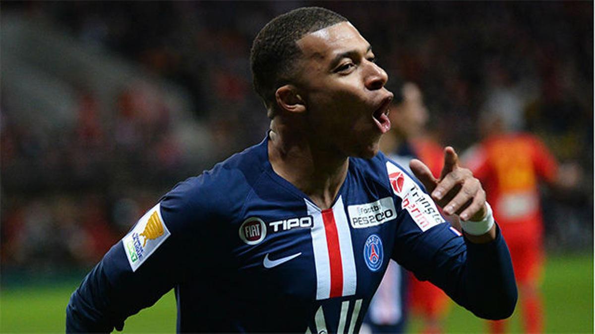 Mbappé cumple 21 años en la cima de su carrera