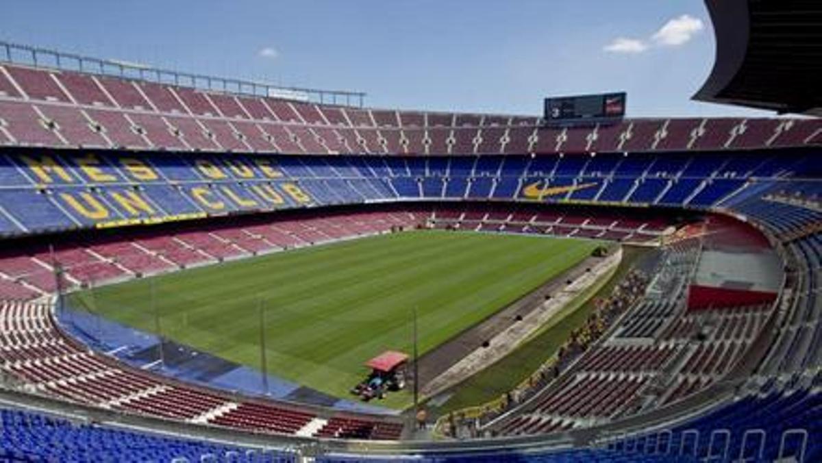 El Camp Nou, obra de Francesc Mitjans, Josep Soteras y Lorenzo García-Barbón.  