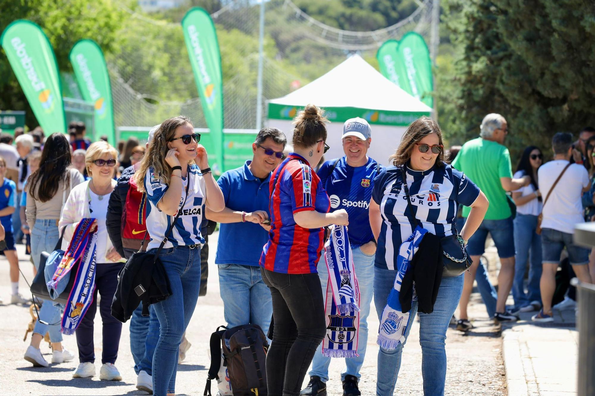 En imágenes | La fiebre de la Copa de la Reina inunda el parque Labordeta