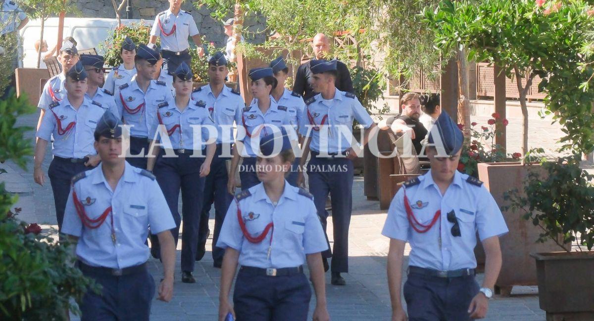 La princesa Leonor en Tejeda (Gran Canaria), junto a sus compañeros de la Academia General del Aire y del Espacio
