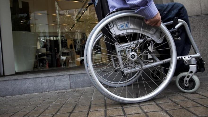 Cuatro de cada diez ciudadanos de Baleares con movilidad reducida casi no salen de casa