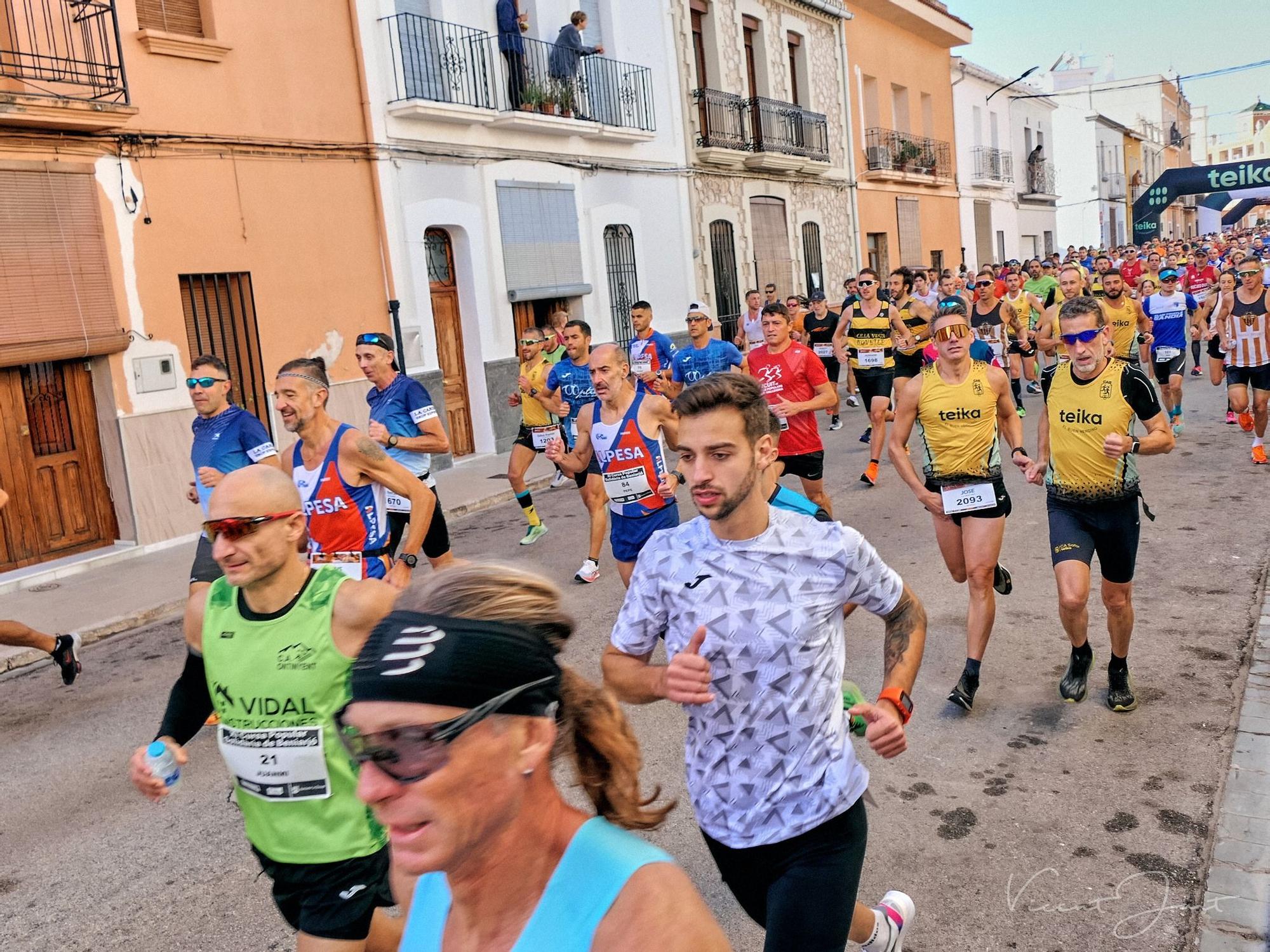 Búscate en la XI Cursa Solidària de Beniarjó