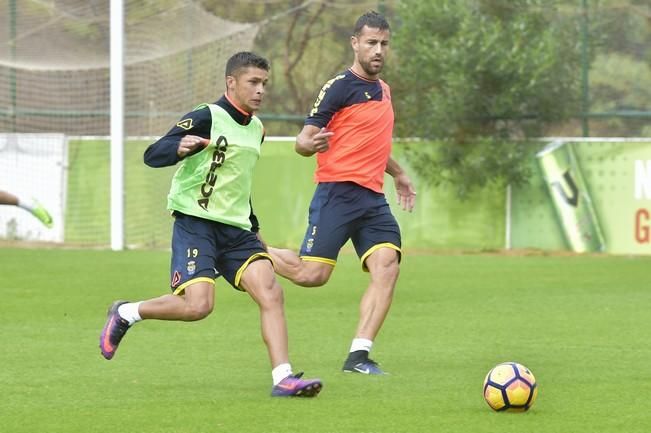 Entrenamiento de la UD Las Palmas en Barranco Seco