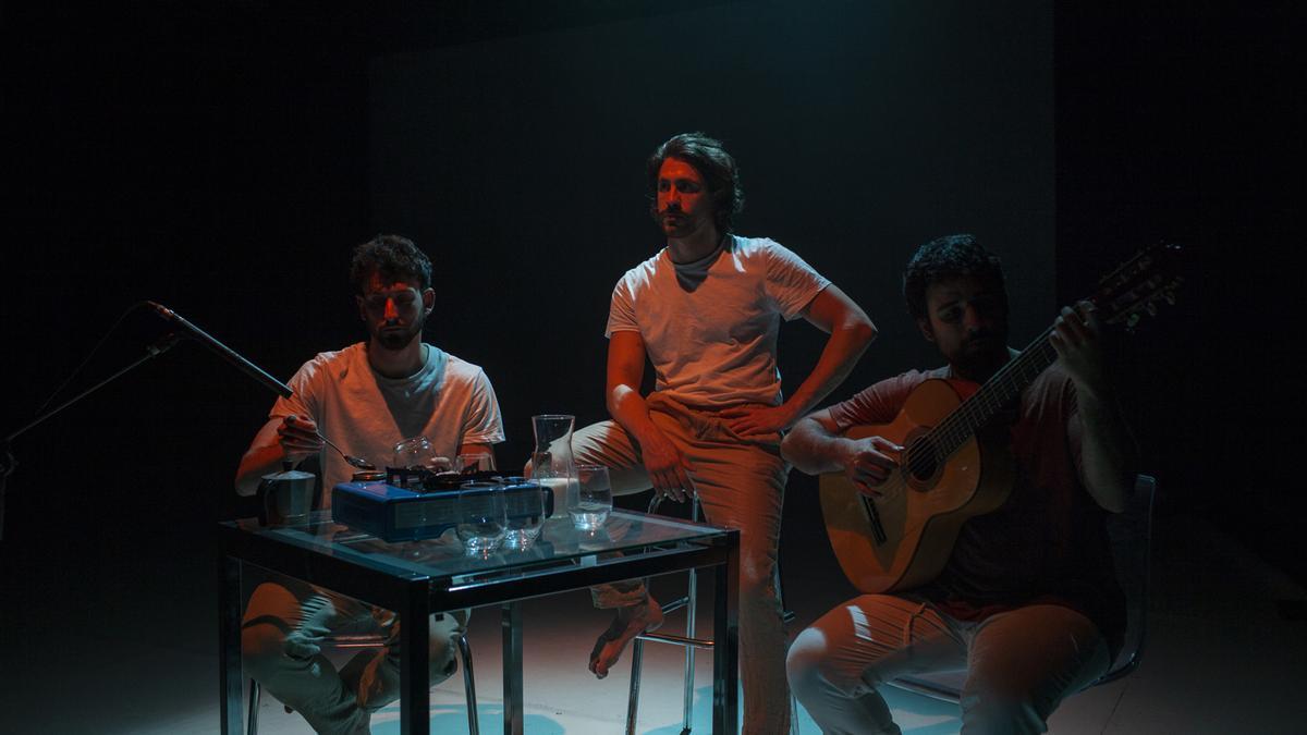 Alberto Ángel Escartí, Xavier Giménez y Carlos Hermoso de Mendoza durante la función.