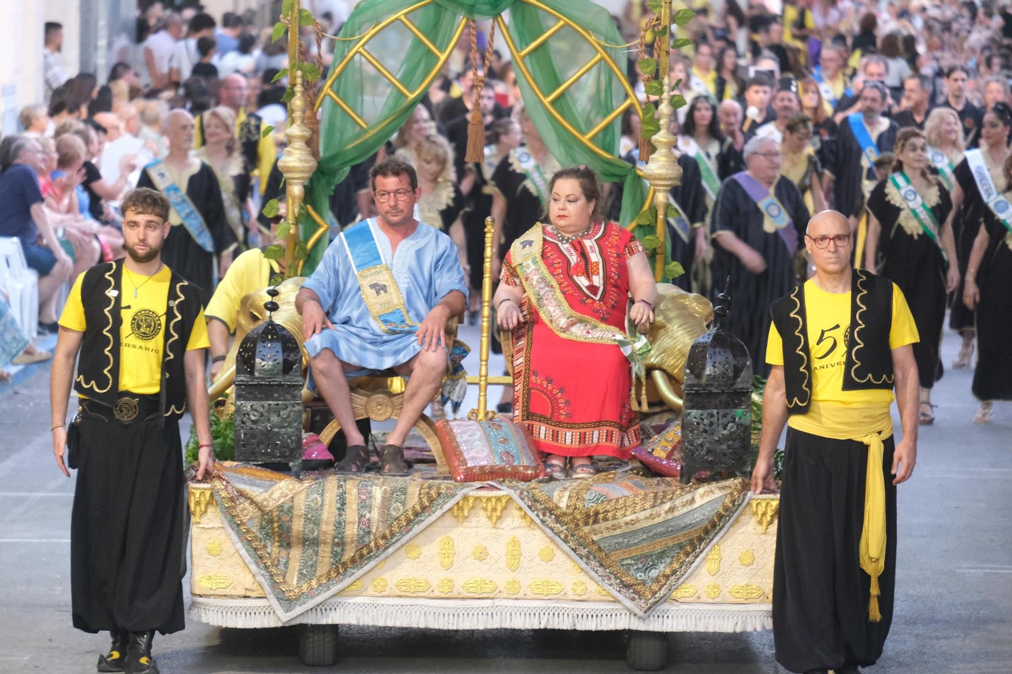 La Entrada Mora de las fiestas de Novelda, en imágenes