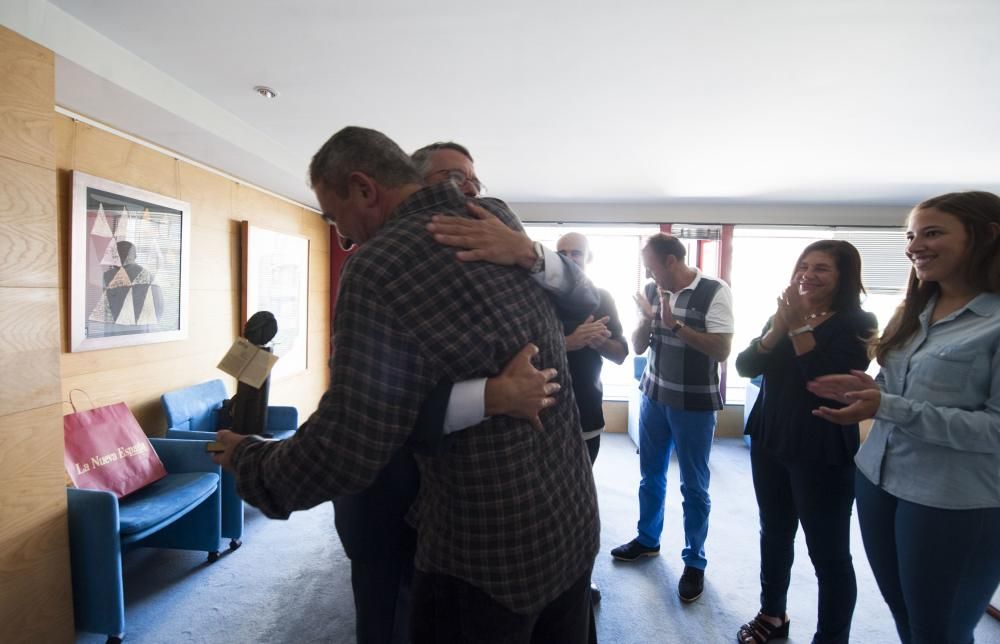 Entrega del premio "Asturiano del mes" de LA NUEVA ESPAÑA a Miguel Galano