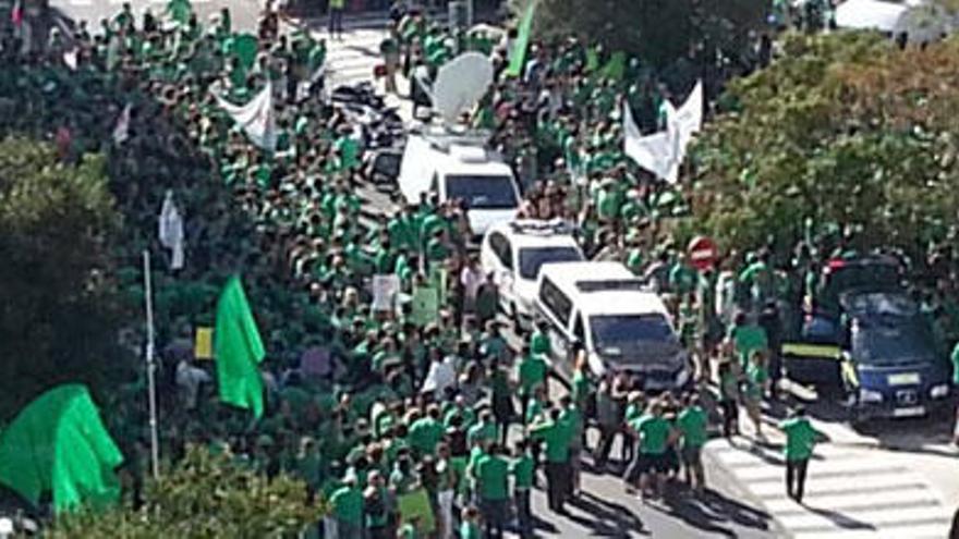 Concentración en Palma en el día de la huelga educativa.