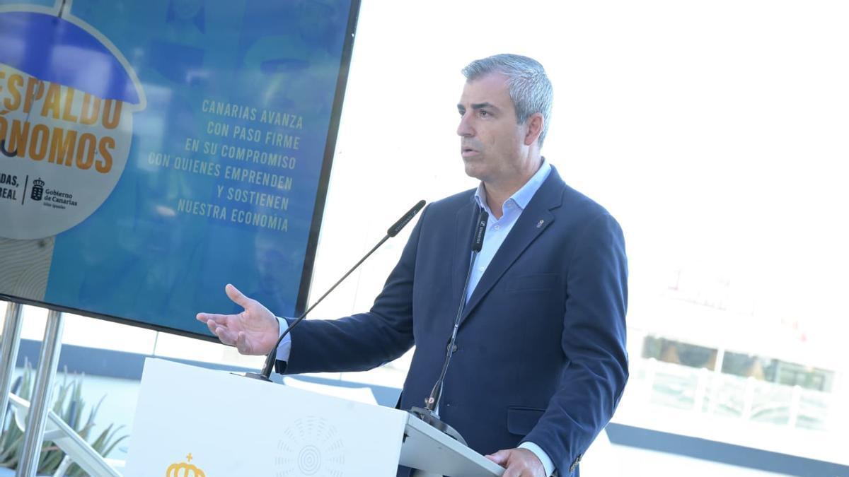 El vicepresidente del Gobierno, Manuel Dominguez, en la presentacion del programa IT.
