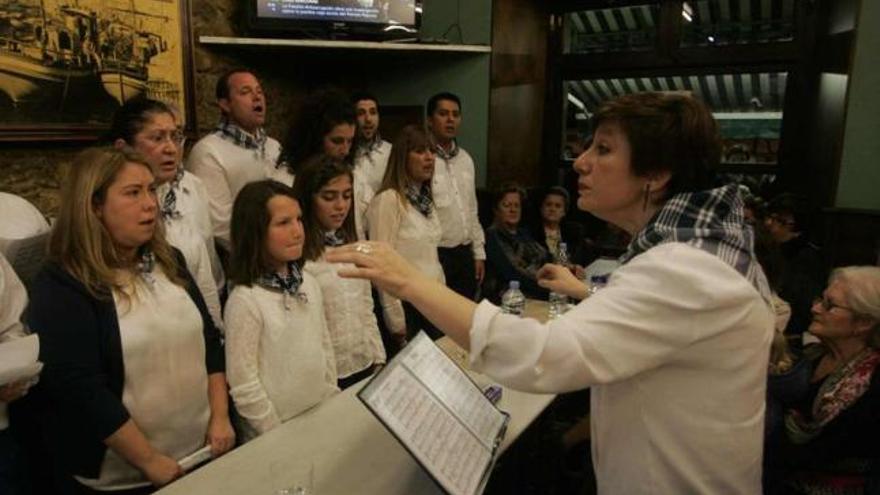 El coro del bar del Muelle, durante una actuación en la pasada edición del certamen.