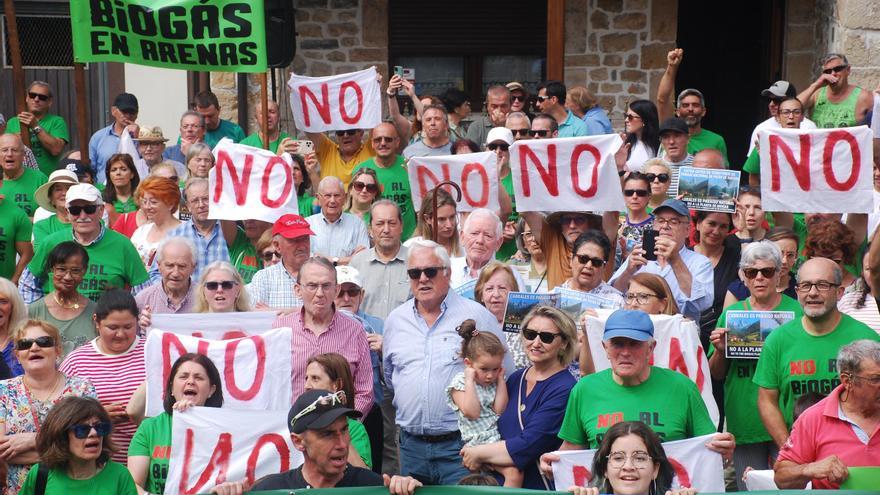 Protesta "pacífica, silenciosa y ordenada" contra la planta de biogás prevista en Arenas de Cabrales, este domingo
