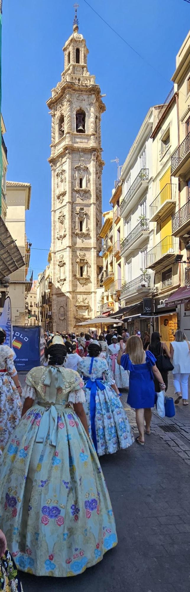 El centro de València recibe a las candidatas a Fallera Mayor Infantil 2025