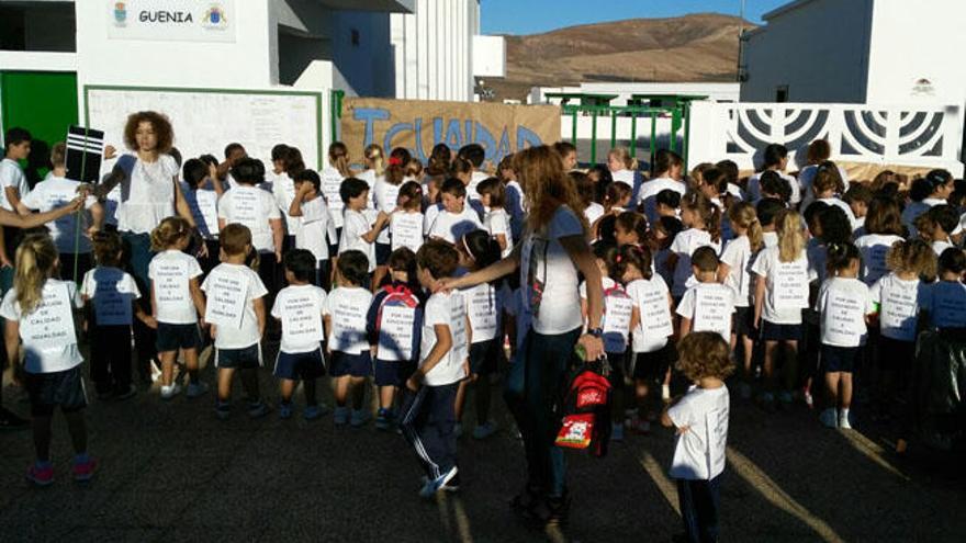 Protestas en el colegio público de Guatiza