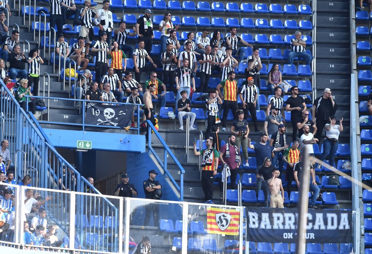 Los aficionados del Castellón en Riazor.