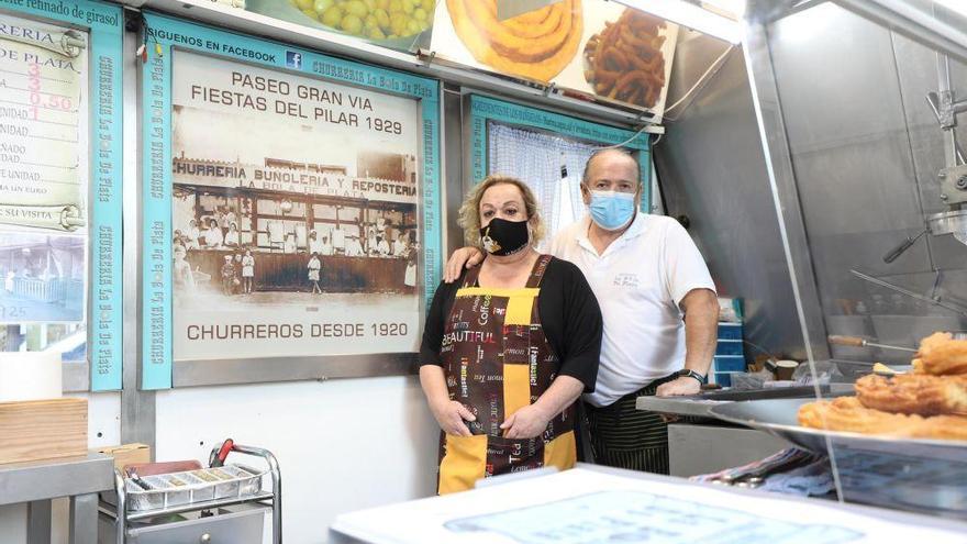 Mari Carmen Martínez y Juan Cruz: &quot;Posiblemente seamos la churrería más antigua de Aragón&quot;