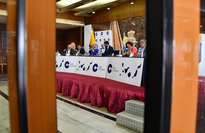 07/05/2019 LAS PALMAS DE GRAN CANARIA. .Los candidatos de los principales partidos al Cabildo de Gran Canaria contrastan sus propuestas en un debate organizado or la cadena COPE, en el Real Club Náutico de Gran Canaria. Nueva Canarias, Antonio Morales. JxGC Coalición Canaria, José Miguel Bravo de Laguna. PP AV, Marco Aurelio Pérez. Sí Podemos, Sara Ramírez. PSOE, Luis Ibarra.  Fotógrafa: YAIZA SOCORRO.  | 07/05/2019 | Fotógrafo: Yaiza Socorro