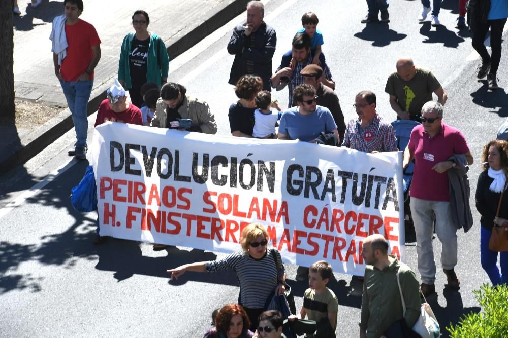 Marcha de 4.000 personas por la fachada marítima