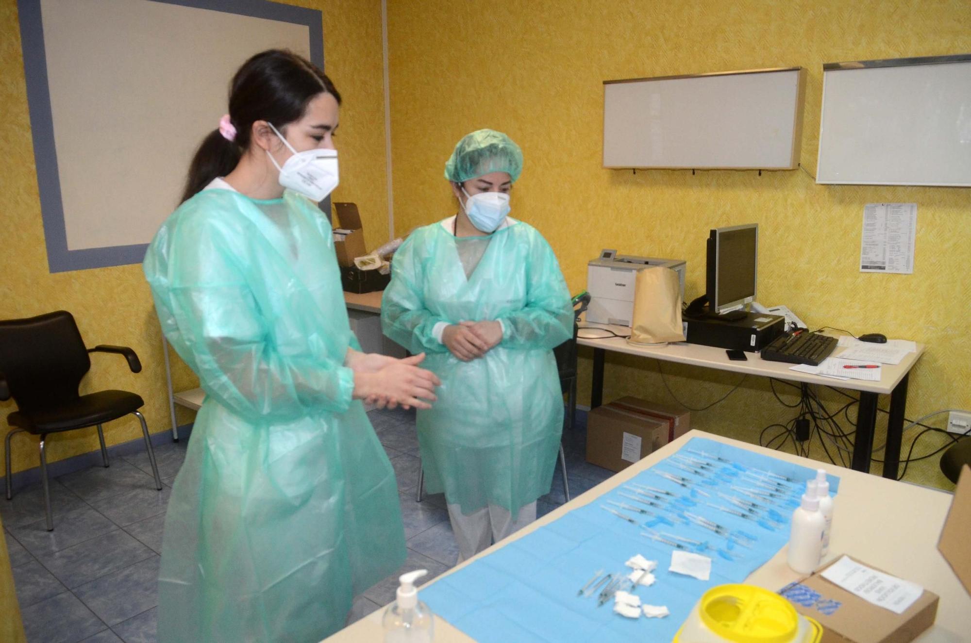 Vacunación COVID en el centro de salud de Vilagarcía