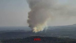 Incendio en Palamós, cerca de la Riera de Canyelles