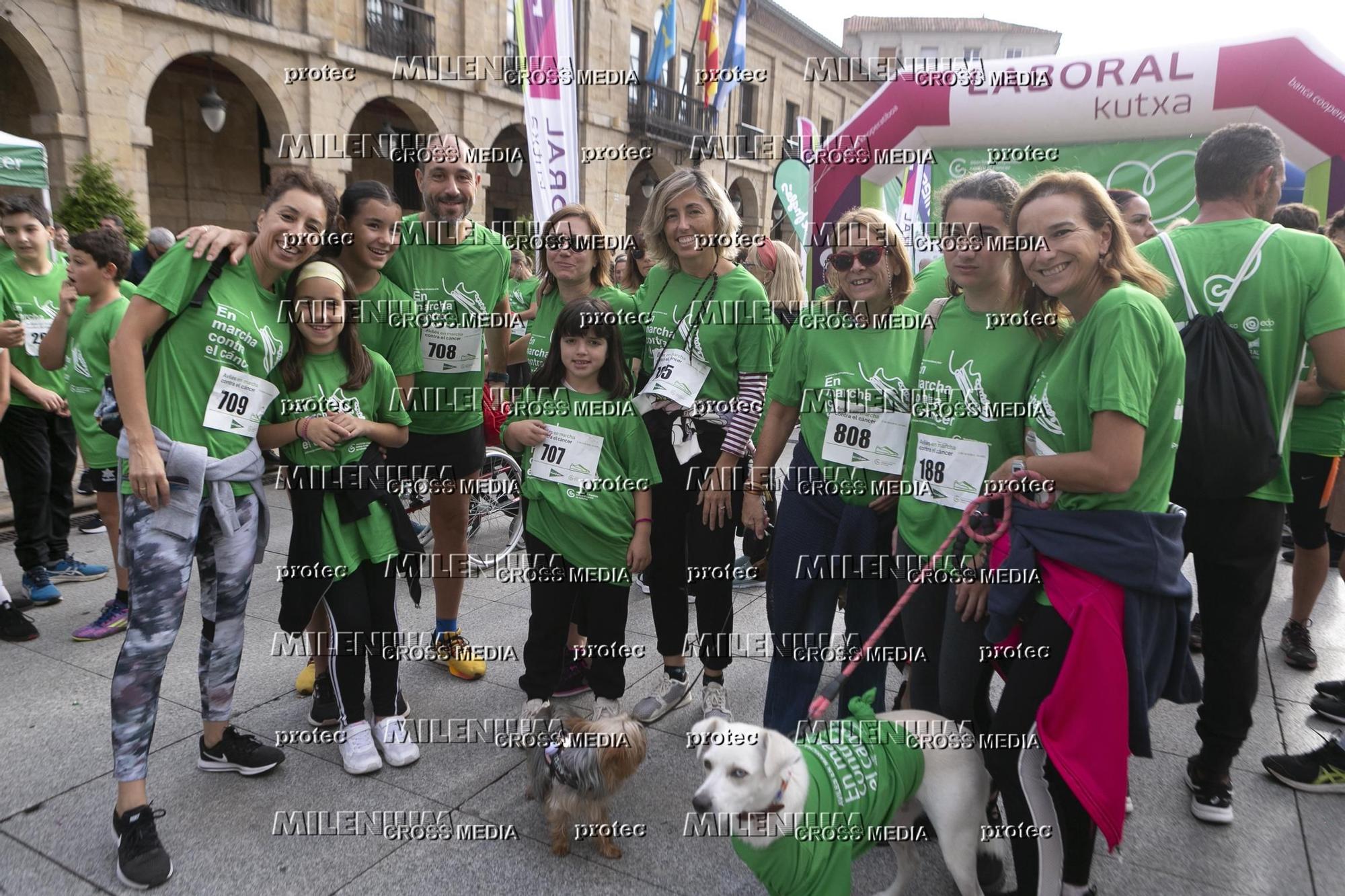 EN IMÁGENES: Asturias se echa a la calle para correr contra el cáncer