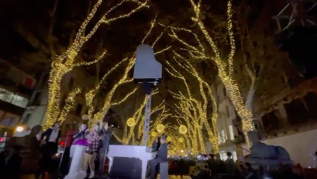 Así se han encendido las luces de Navidad en Palma