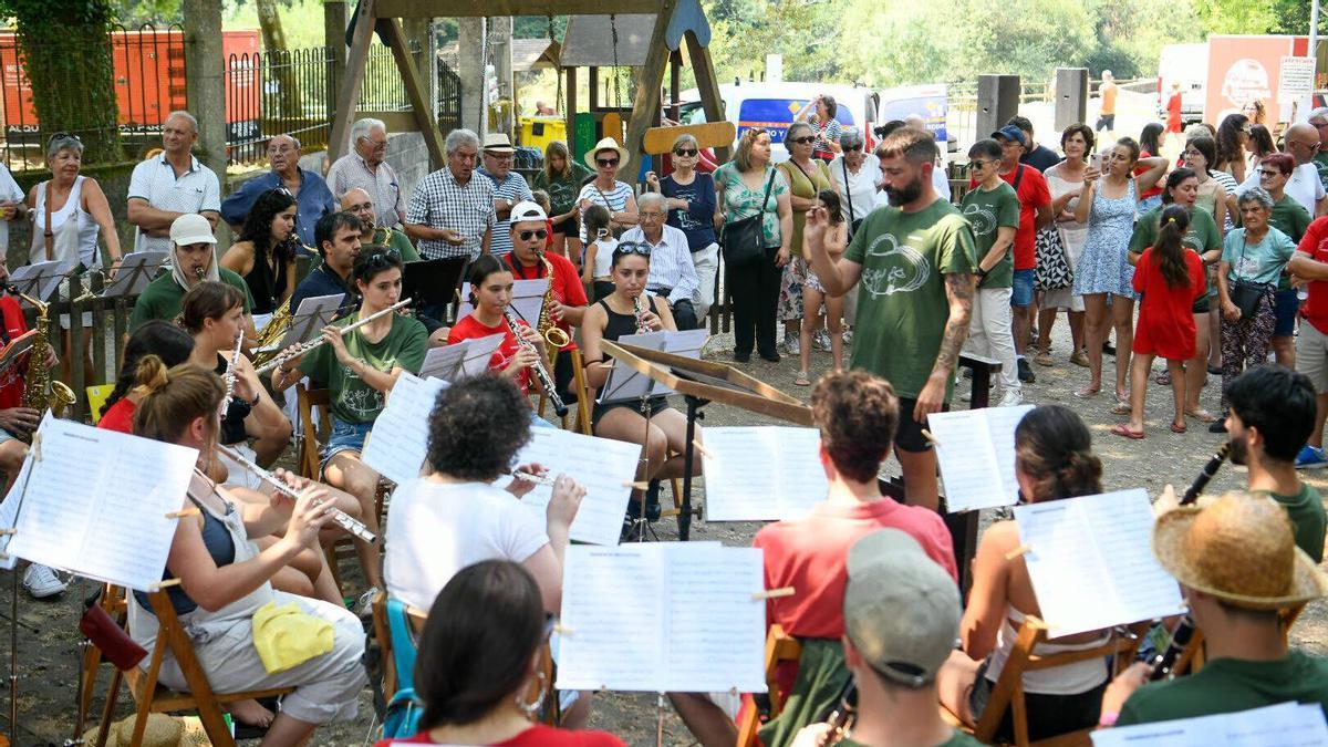 Una actuación en la Festa da Carixa.