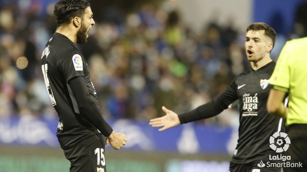 Antoñin celebra con rabia su gol en La Romareda.