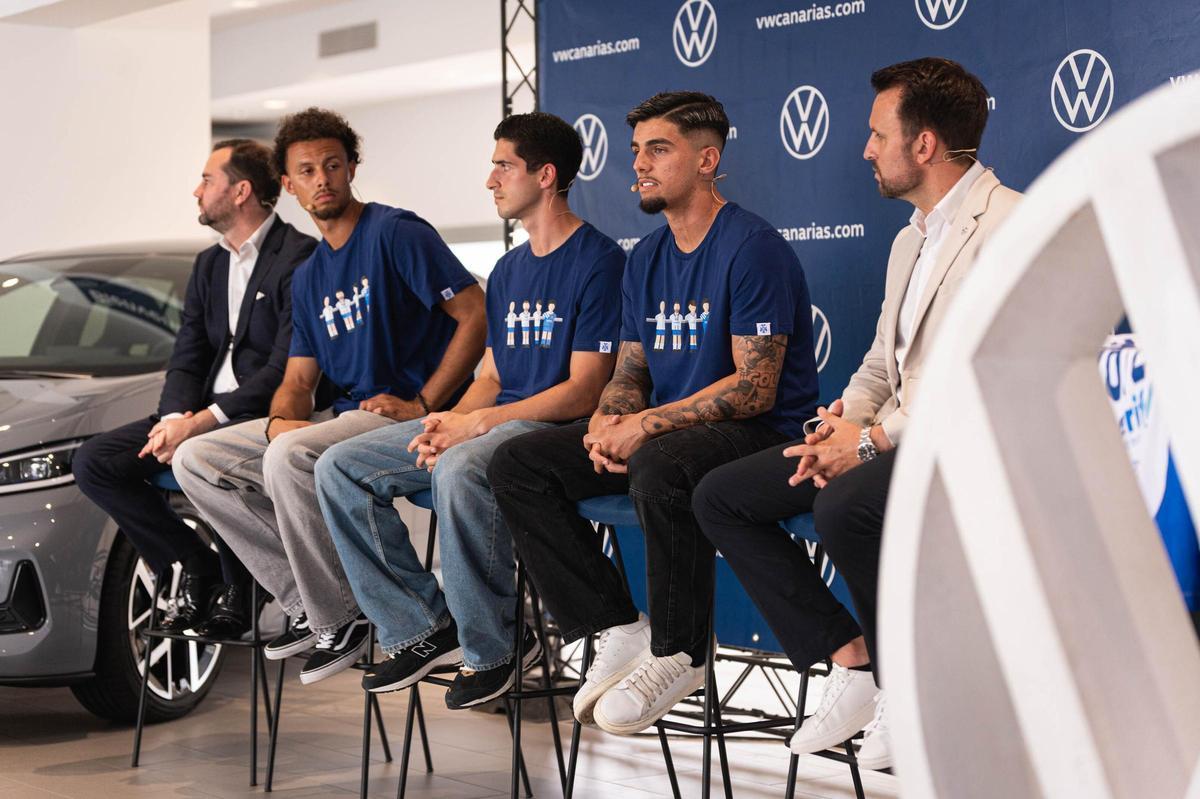 Presentación de Víctor Moreno, Neal Viereck y Grant-Leon Ranos, jugadores del CD Tenerife