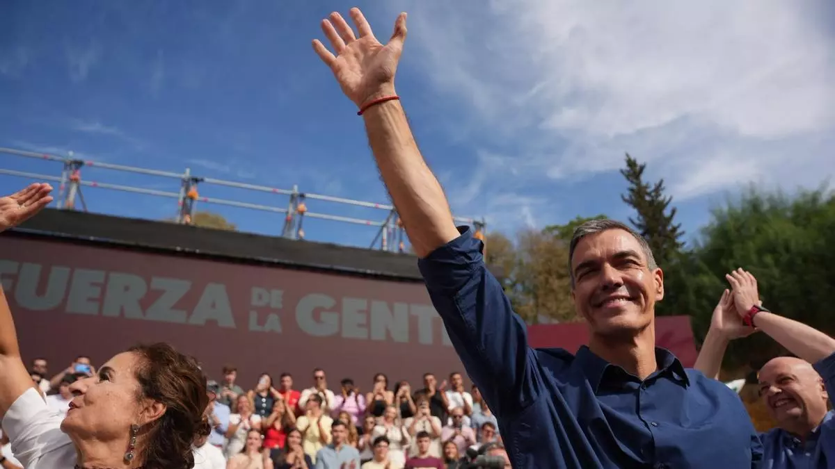 Pedro Sánchez convierte los insultos de la derecha en gasolina para la movilización electoral: "Con las urnas llenas, gana la gente"