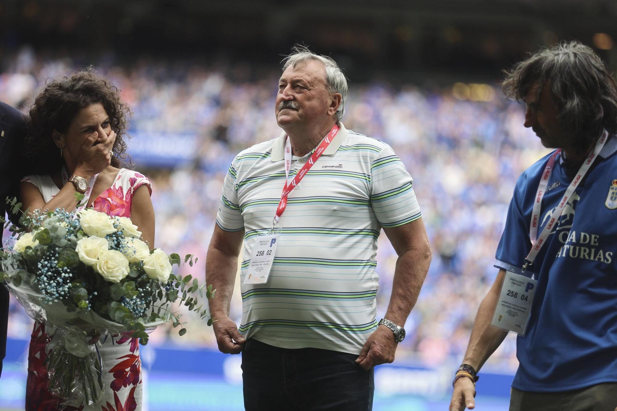 EN IMÁGENES: Ambientazo en la valiosa victoria del Oviedo contra el Zaragoza