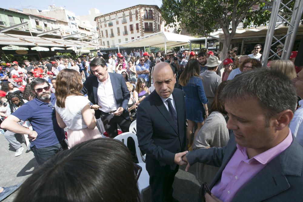 Homenaje a las víctimas del Mercado Central