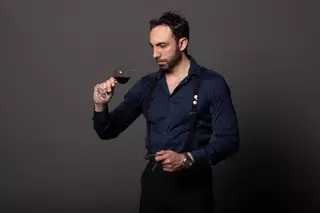 La increíble historia de un jugador de baloncesto de Castellón que conquista China con su vino
