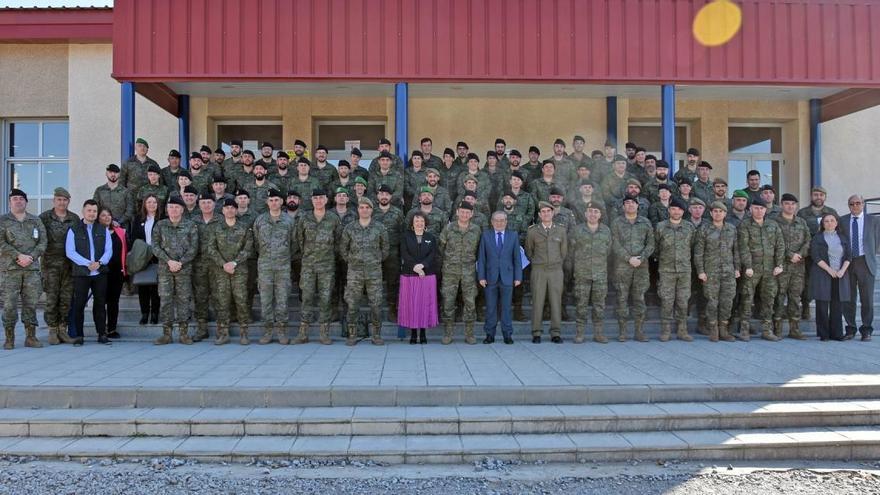 Clausura de los cursos de formación profesional para el empleo en la base de Cerro Muriano