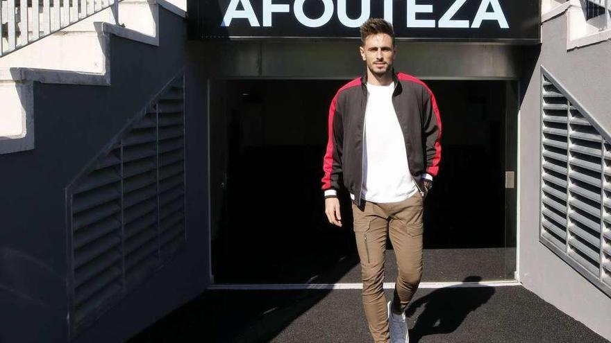 David Costas, ayer, en el estadio de Balaídos. // Alba Villar