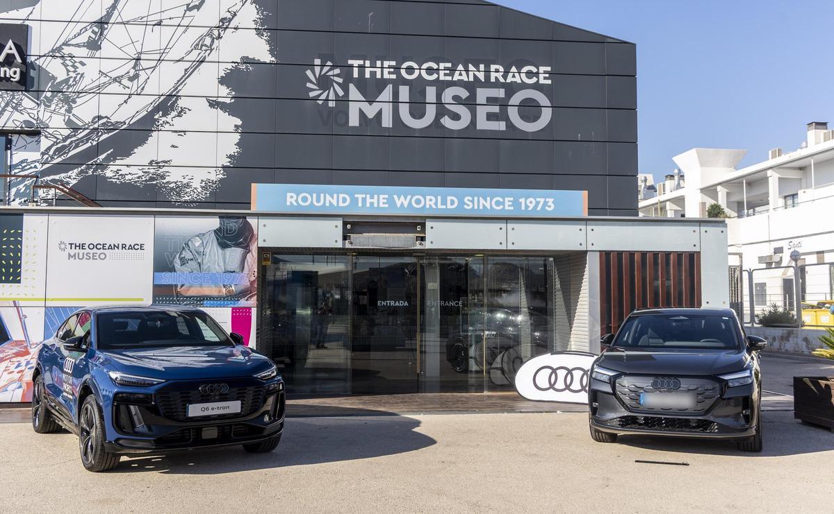 Audi Motor Pacífico, uno de los colaboradores de estos premios, estuvo presente en el acto con el modelo Q4 etron Sportback, un Launch Edition performance con una potencia de 282 CV, y el Q6, una versión Sportback Black line e-tron quattro con una potencia de 428 CV.