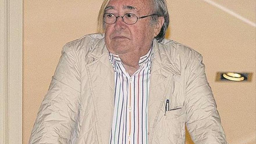 Fallece el histórico periodista Pepe Oneto a los 77 años